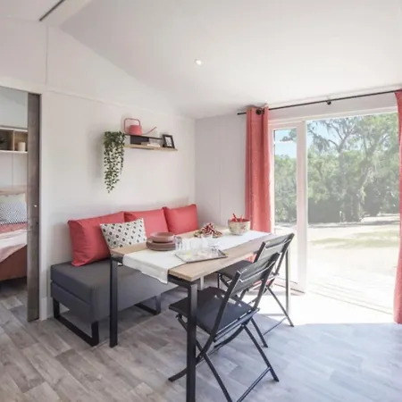 Mobil-home Pmr 4 Pers Avec Terrasse - Api-1-52-1430