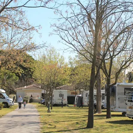 Campingplads Mobil-home Pmr 4 Pers Avec Terrasse - Api-1-52-1430 La Grande-Motte