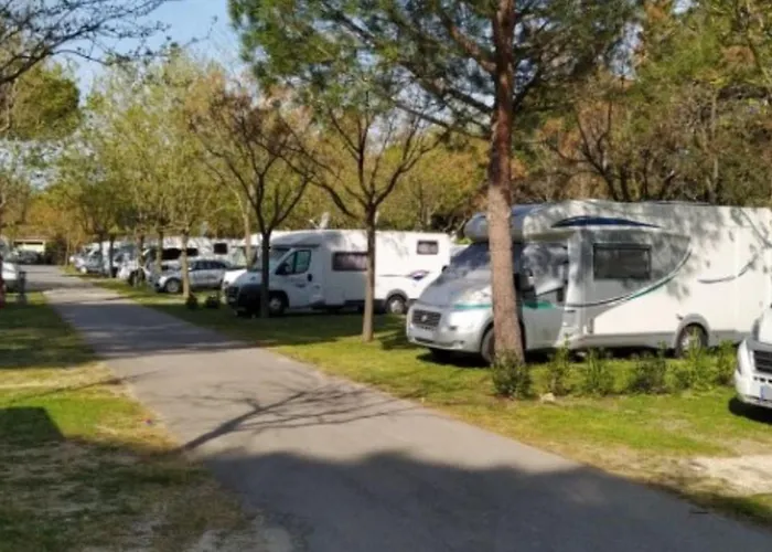 مكان تخييم Mobil-home Pmr 4 Pers Avec Terrasse - Api-1-52-1430